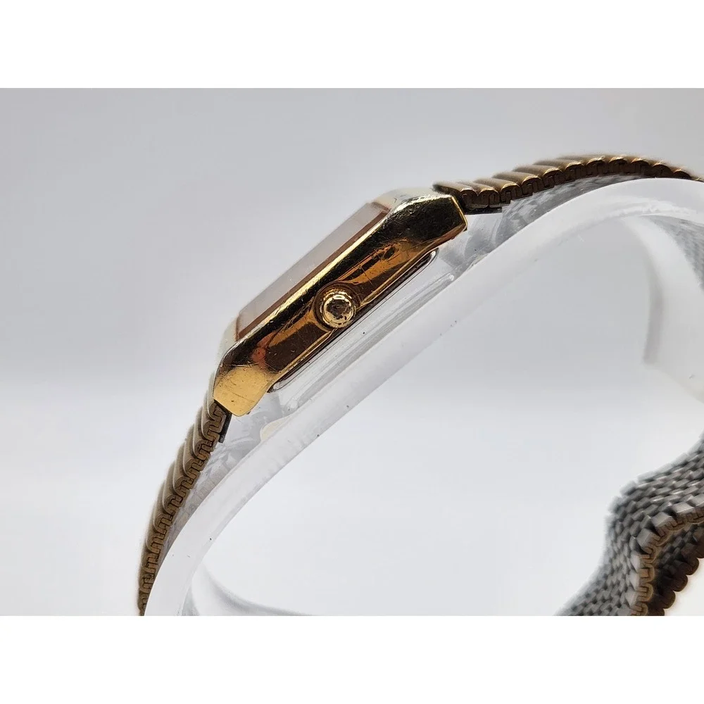 Seiko Quartz Watch Womens 6 Gold Tone Rectangle Dial Vintage 1N01-5A00